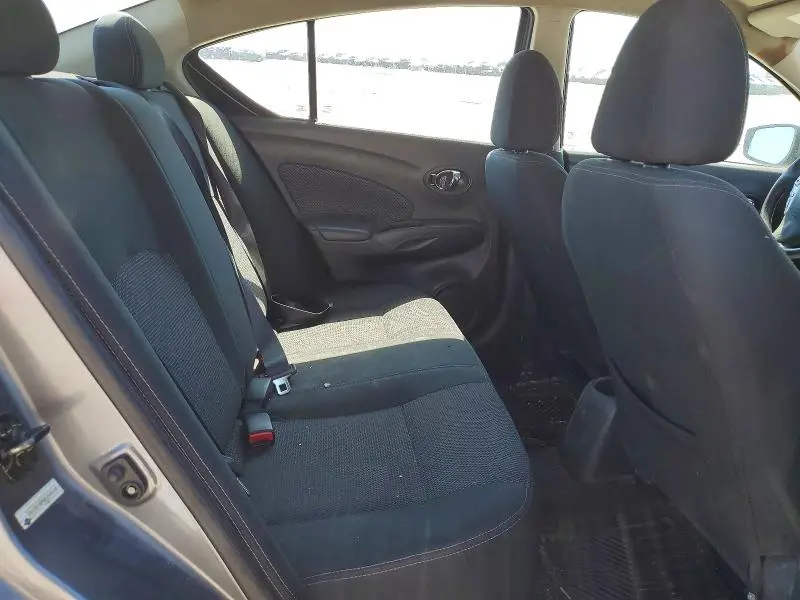 2019 NISSAN VERSA SV  