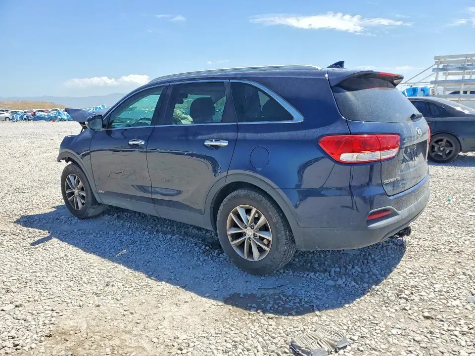 2017 KIA SORENTO LX  