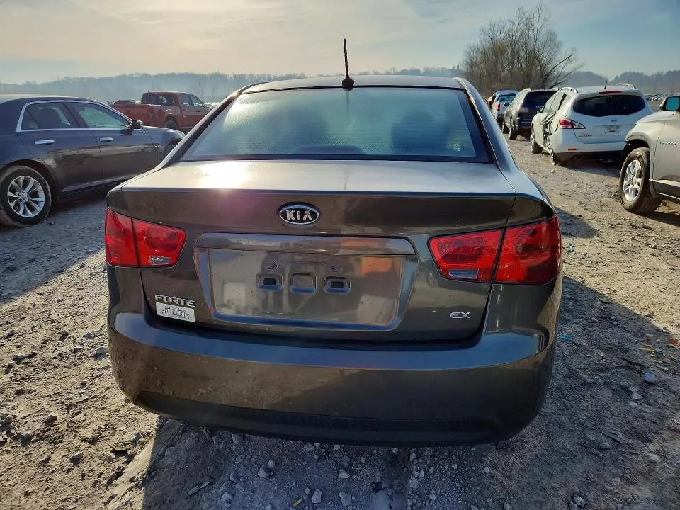 2010 KIA FORTE EX  
