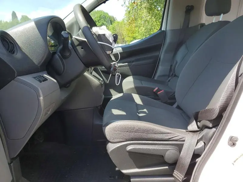 2020 NISSAN NV200 SV  