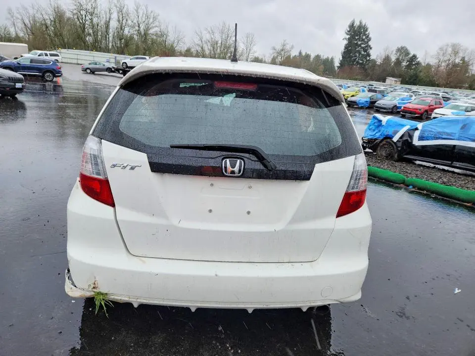 2011 HONDA FIT SPORT  