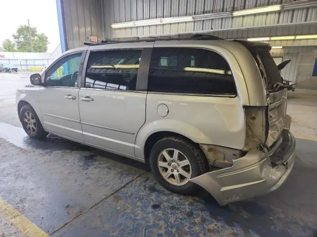 2010 CHRYSLER TOWN & COUNTRY TOURING  