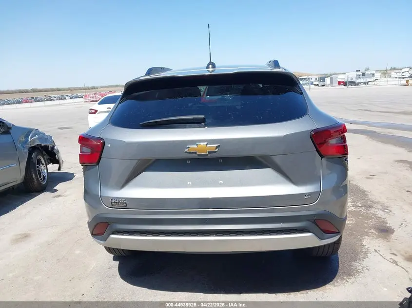 2025 CHEVROLET TRAX FWD LT