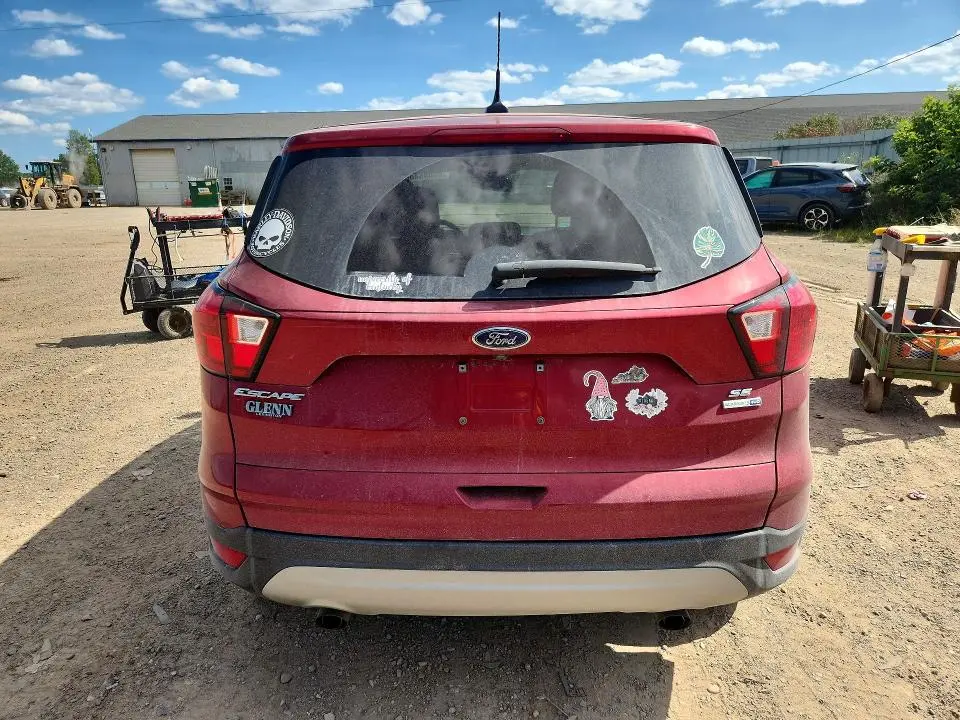 2019 FORD ESCAPE SE  