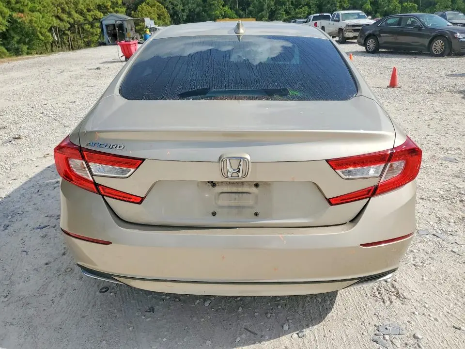 2018 HONDA ACCORD LX  