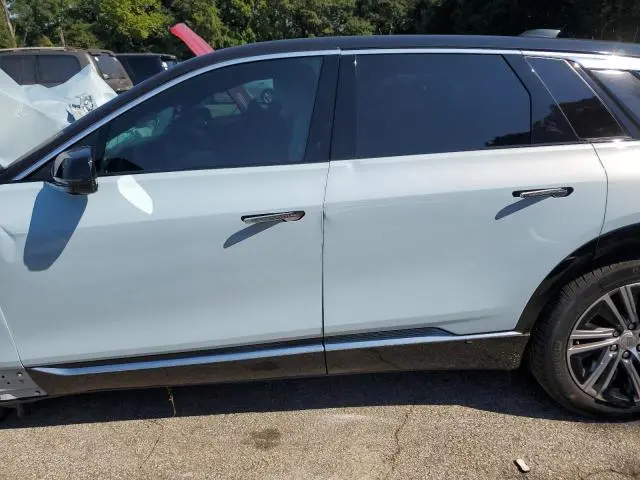 2024 CADILLAC LYRIQ LUXURY  