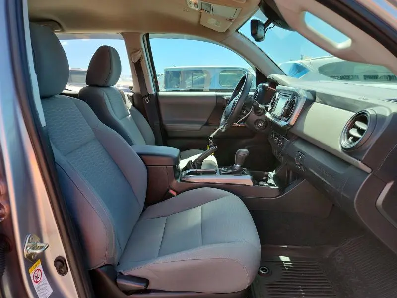 2019 TOYOTA TACOMA SR5 V6  