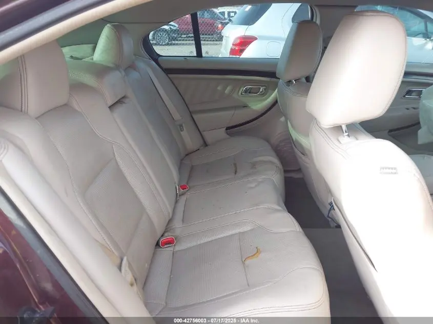 2011 FORD TAURUS LIMITED