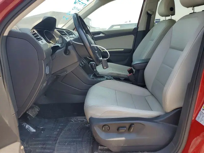2018 VOLKSWAGEN TIGUAN SE  