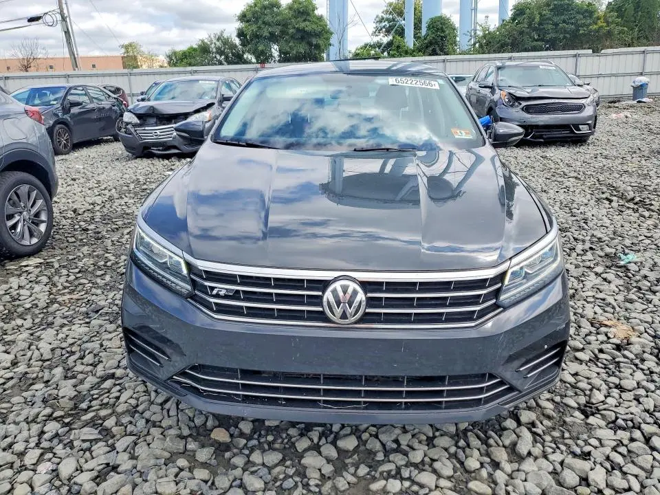 2017 VOLKSWAGEN PASSAT R-LINE  