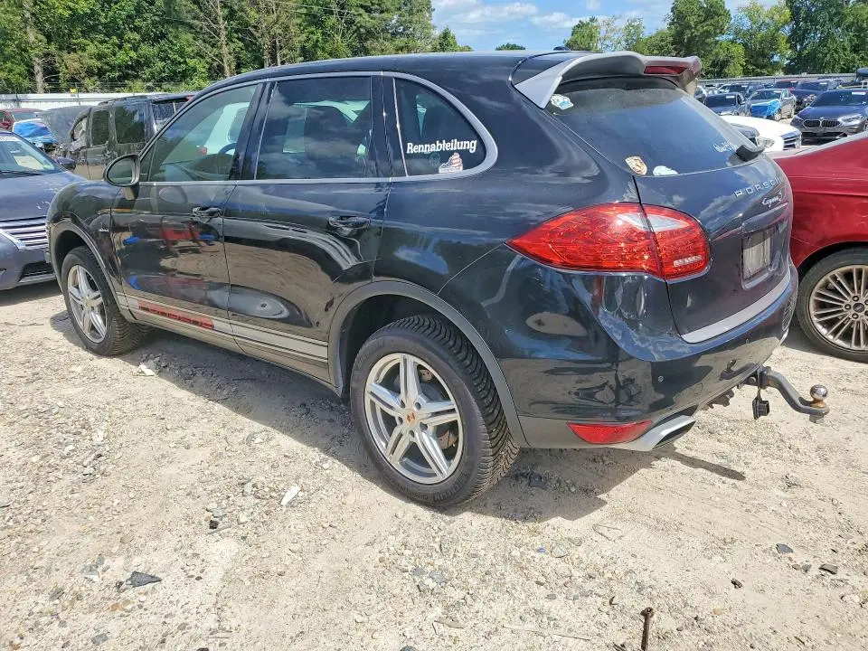 2014 PORSCHE CAYENNE   