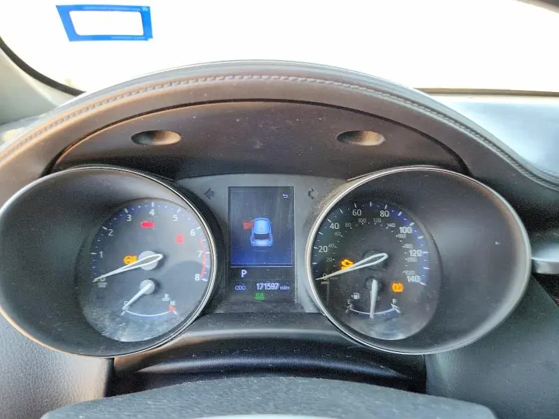 2019 TOYOTA C-HR LE  