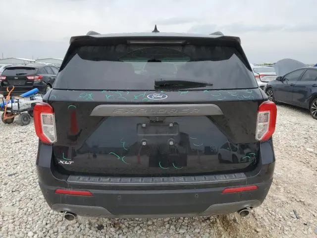 2022 FORD EXPLORER XLT  