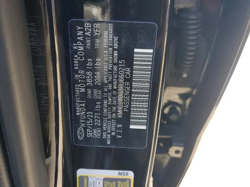 2024 HYUNDAI ELANTRA SE  