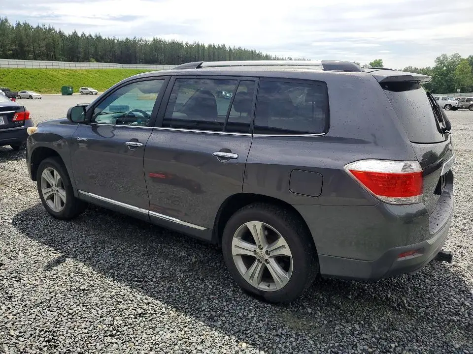 2011 TOYOTA HIGHLANDER LIMITED  