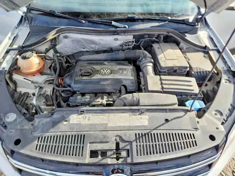 2013 VOLKSWAGEN TIGUAN S  