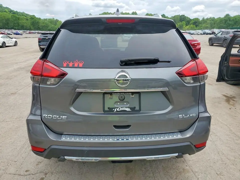 2017 NISSAN ROGUE SL  