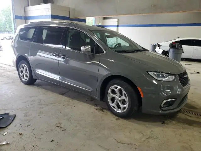 2021 CHRYSLER PACIFICA LIMITED  