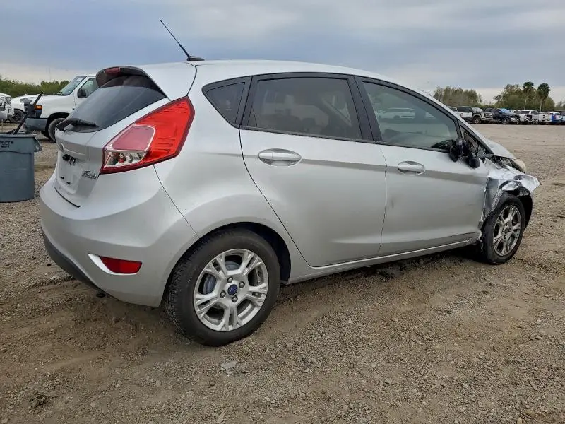 2016 FORD FIESTA SE  