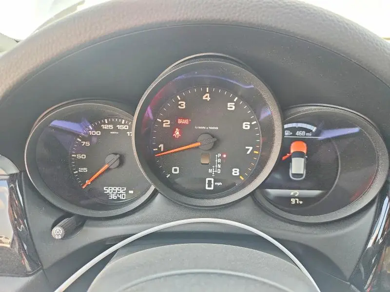2020 PORSCHE MACAN   