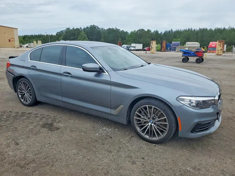 2020 BMW 530 I  