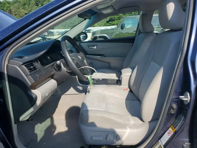 2016 TOYOTA CAMRY LE  
