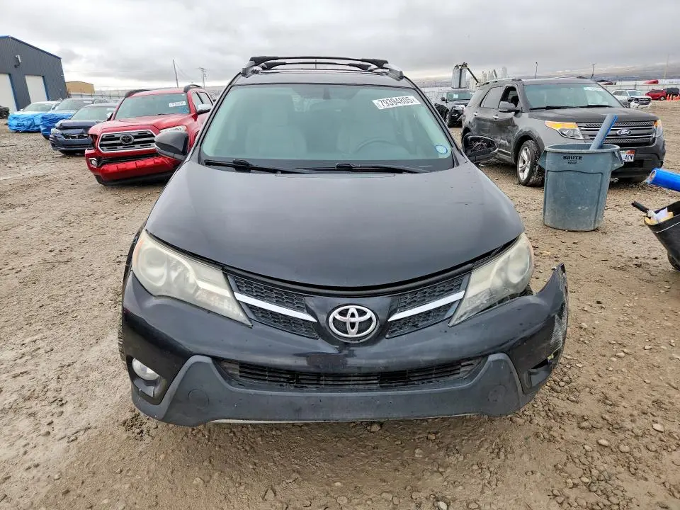 2014 TOYOTA RAV4 XLE  
