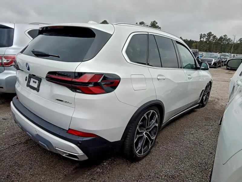 2025 BMW X5 XDRIVE50E  