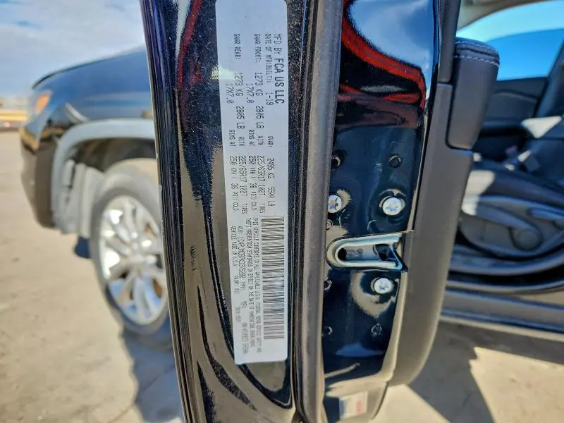 2019 JEEP CHEROKEE LATITUDE  