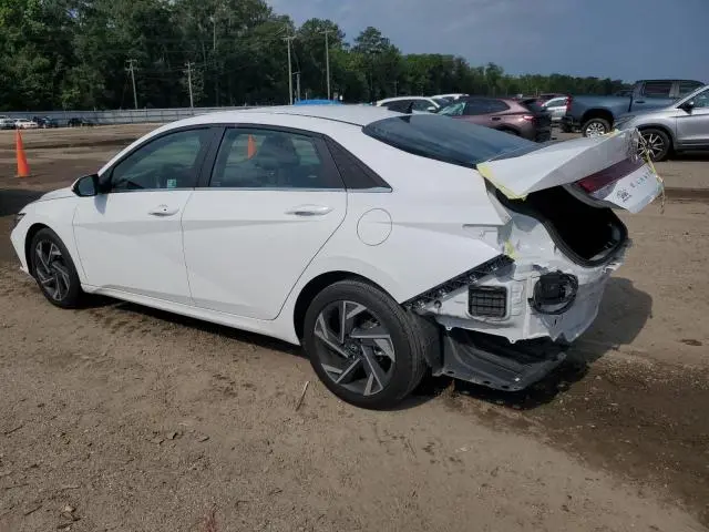 2024 HYUNDAI ELANTRA SEL  