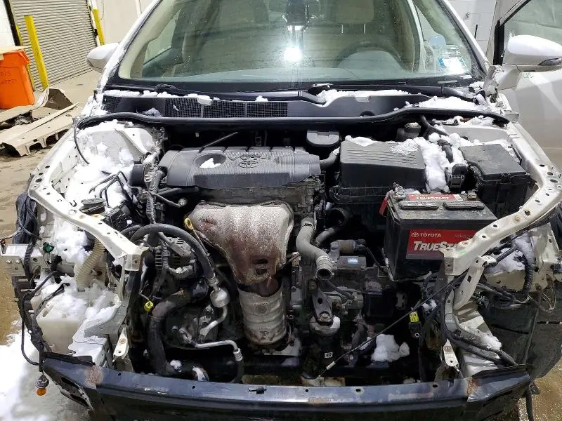 2015 TOYOTA VENZA LE  