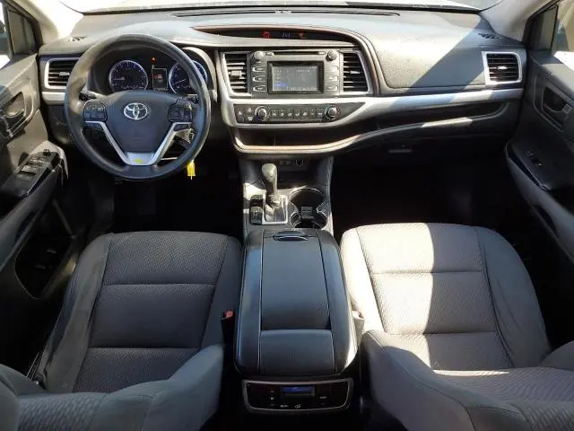 2018 TOYOTA HIGHLANDER LE  