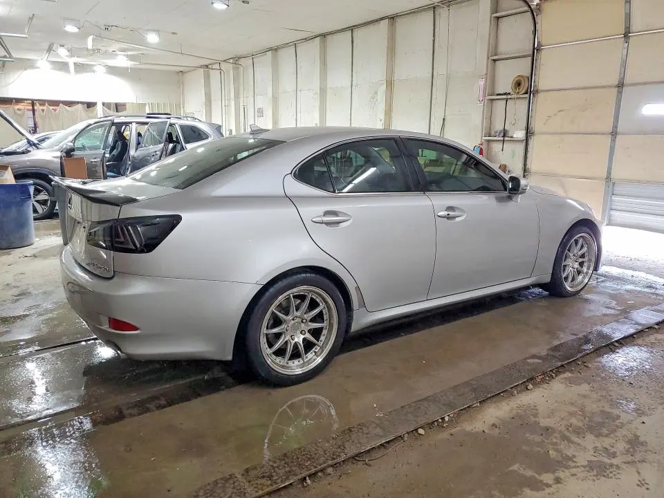 2011 LEXUS IS 250  