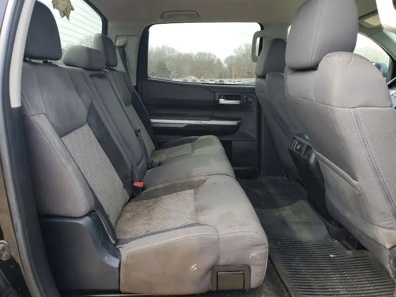 2016 TOYOTA TUNDRA SR5  