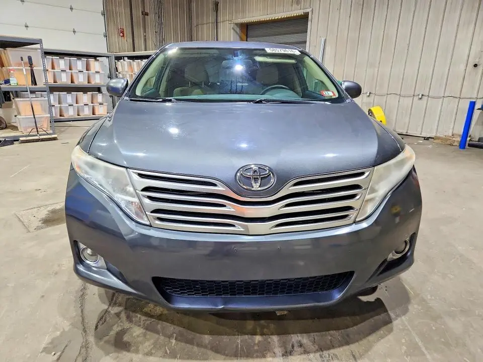 2012 TOYOTA VENZA LE  