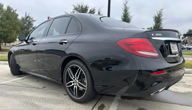 2019 MERCEDES-BENZ E 300 4MATIC  