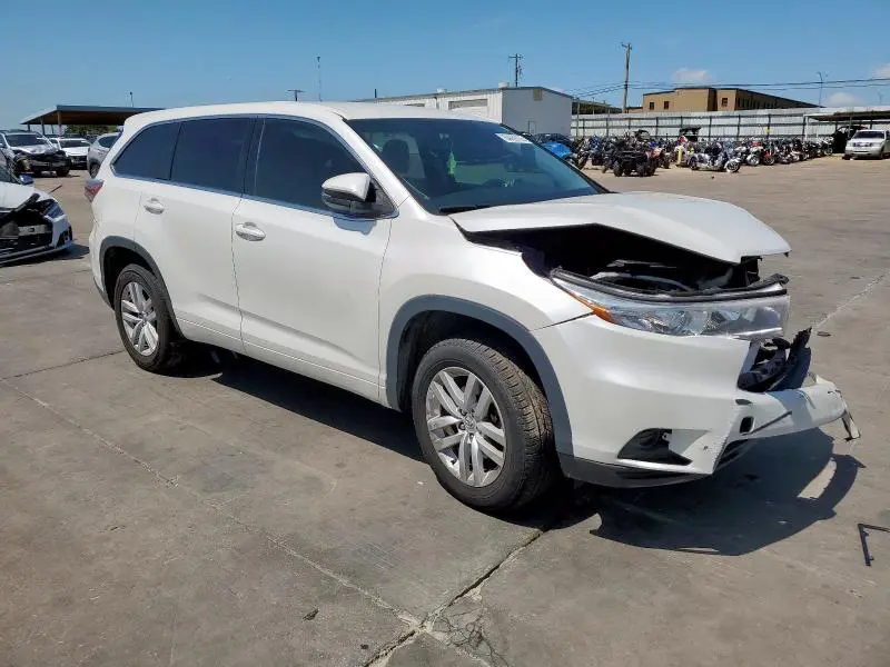 2015 TOYOTA HIGHLANDER LE  