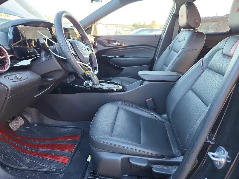 2025 CHEVROLET TRAX 2RS  