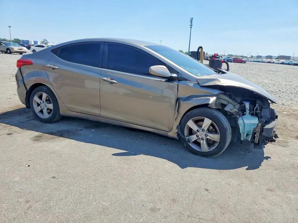 2013 HYUNDAI ELANTRA GLS  