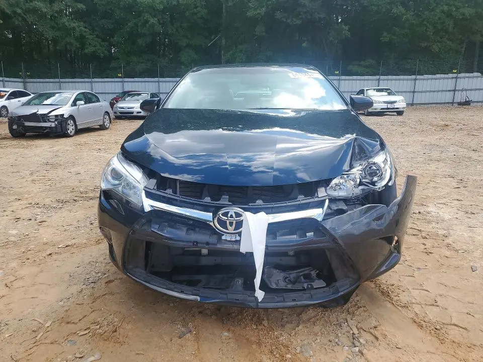 2016 TOYOTA CAMRY XLE  