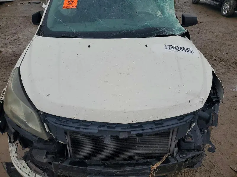 2015 CHEV TRAVERSE LS  