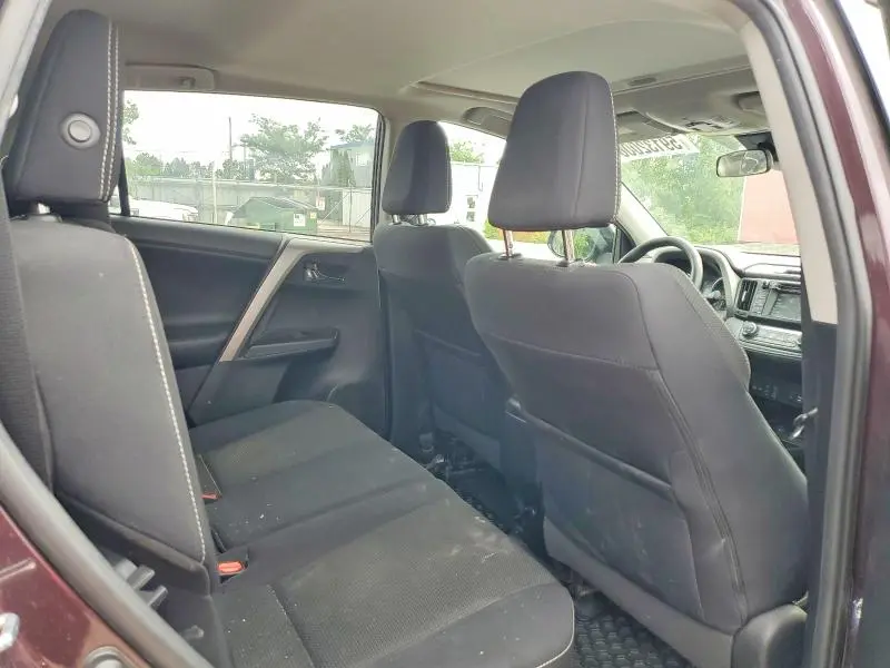 2017 TOYOTA RAV4 XLE  