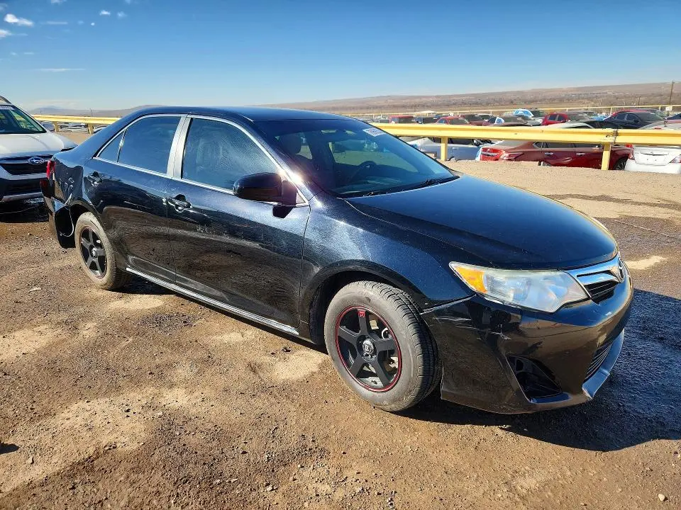 2013 TOYOTA CAMRY LE  