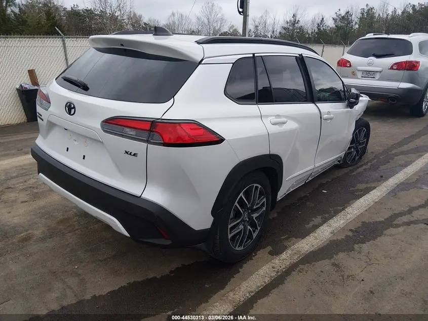 2026 TOYOTA COROLLA CROSS XLE