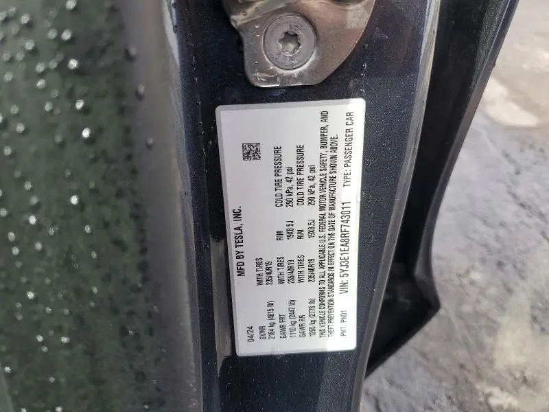 2024 TESLA MODEL 3   