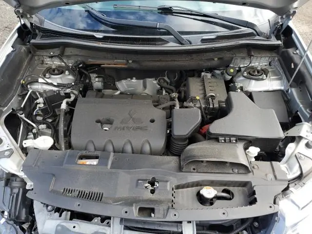 2019 MITSUBISHI OUTLANDER SE