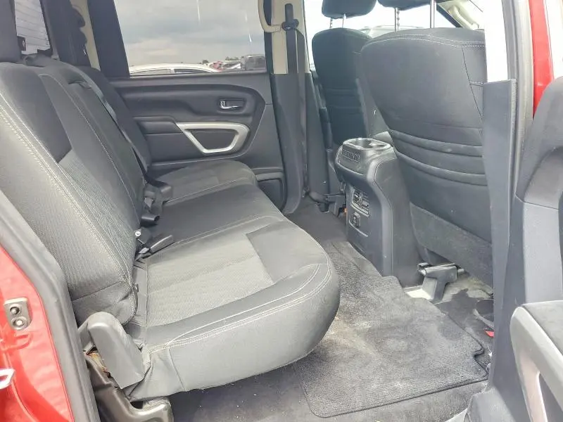 2018 NISSAN TITAN SV  