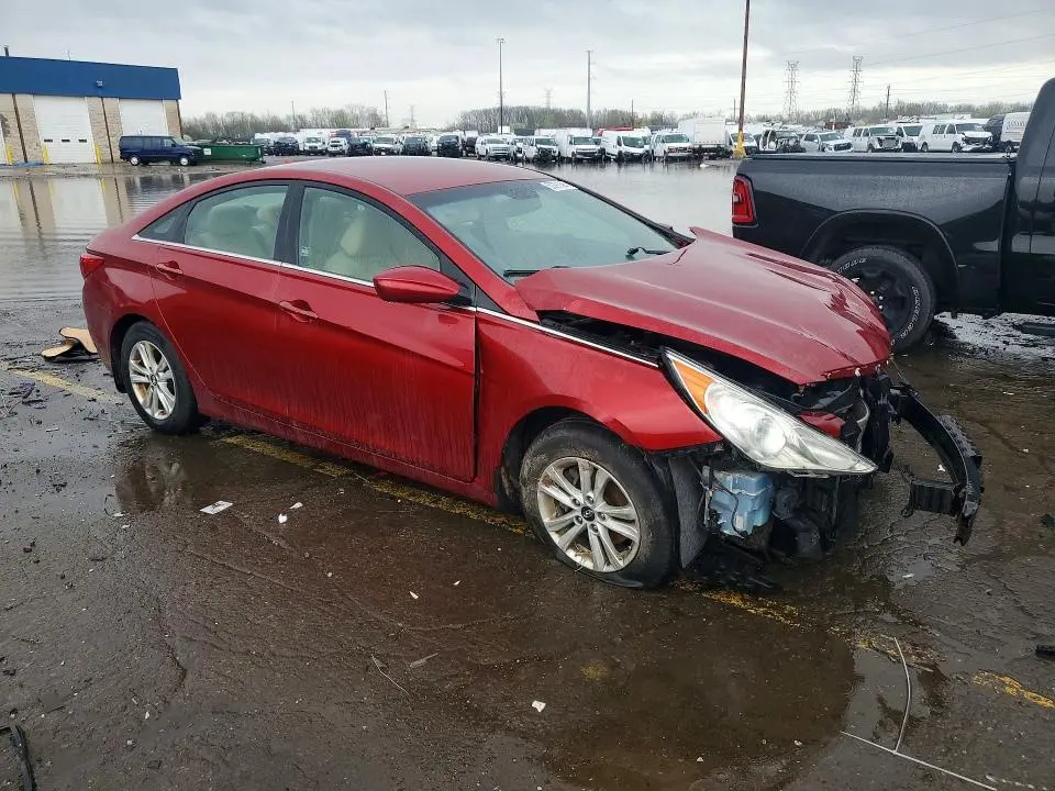 2012 HYUNDAI SONATA GLS  