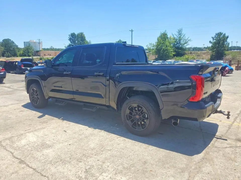 2024 TOYOTA TUNDRA SR5  