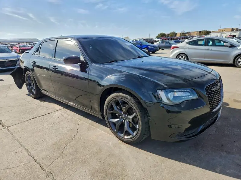 2022 CHRYSLER 300 TOURING  